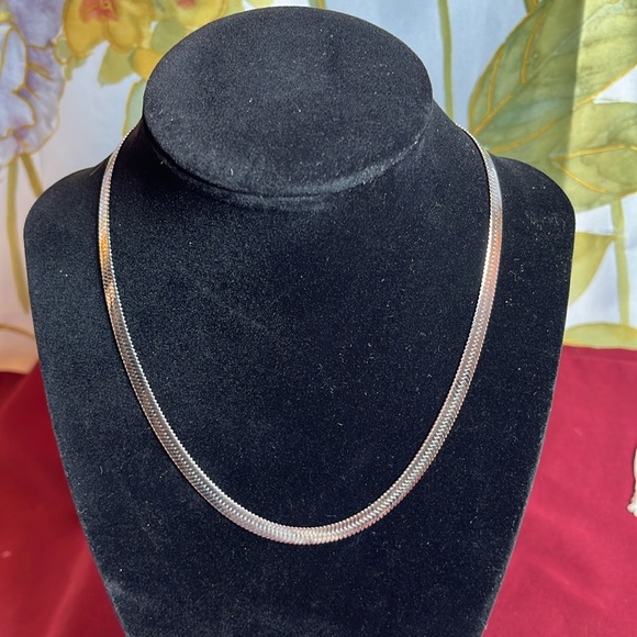NWOT-Jennifer Zeuner Herrinbone Necklace